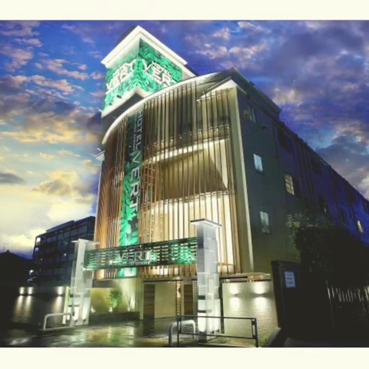 Hotel Vert -ヴェール- Fukuoka  Bagian luar foto